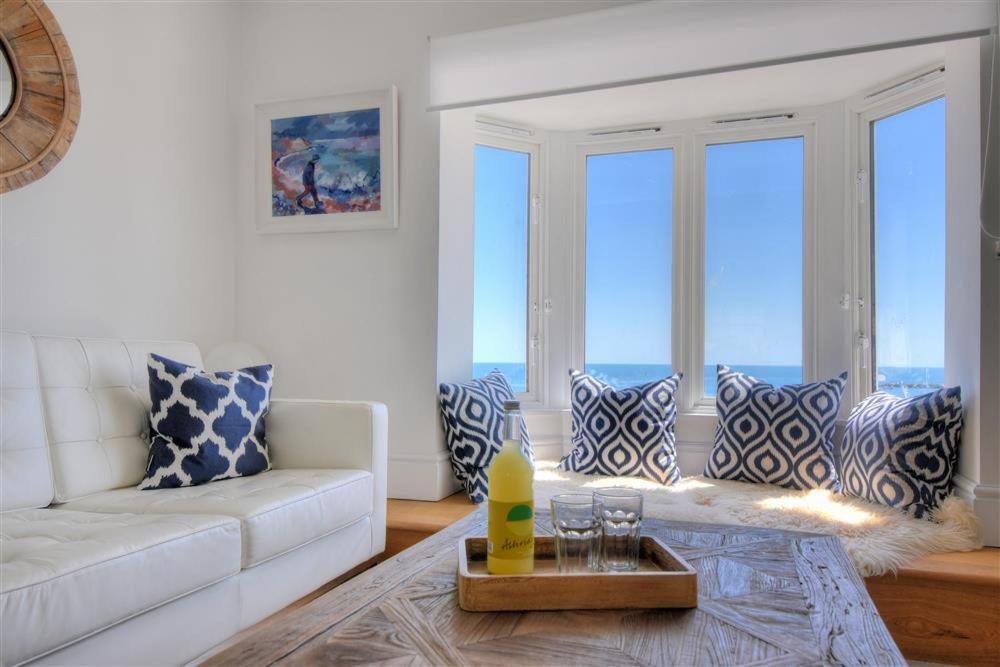 Seahorse Apartment Lyme Regis Exterior photo